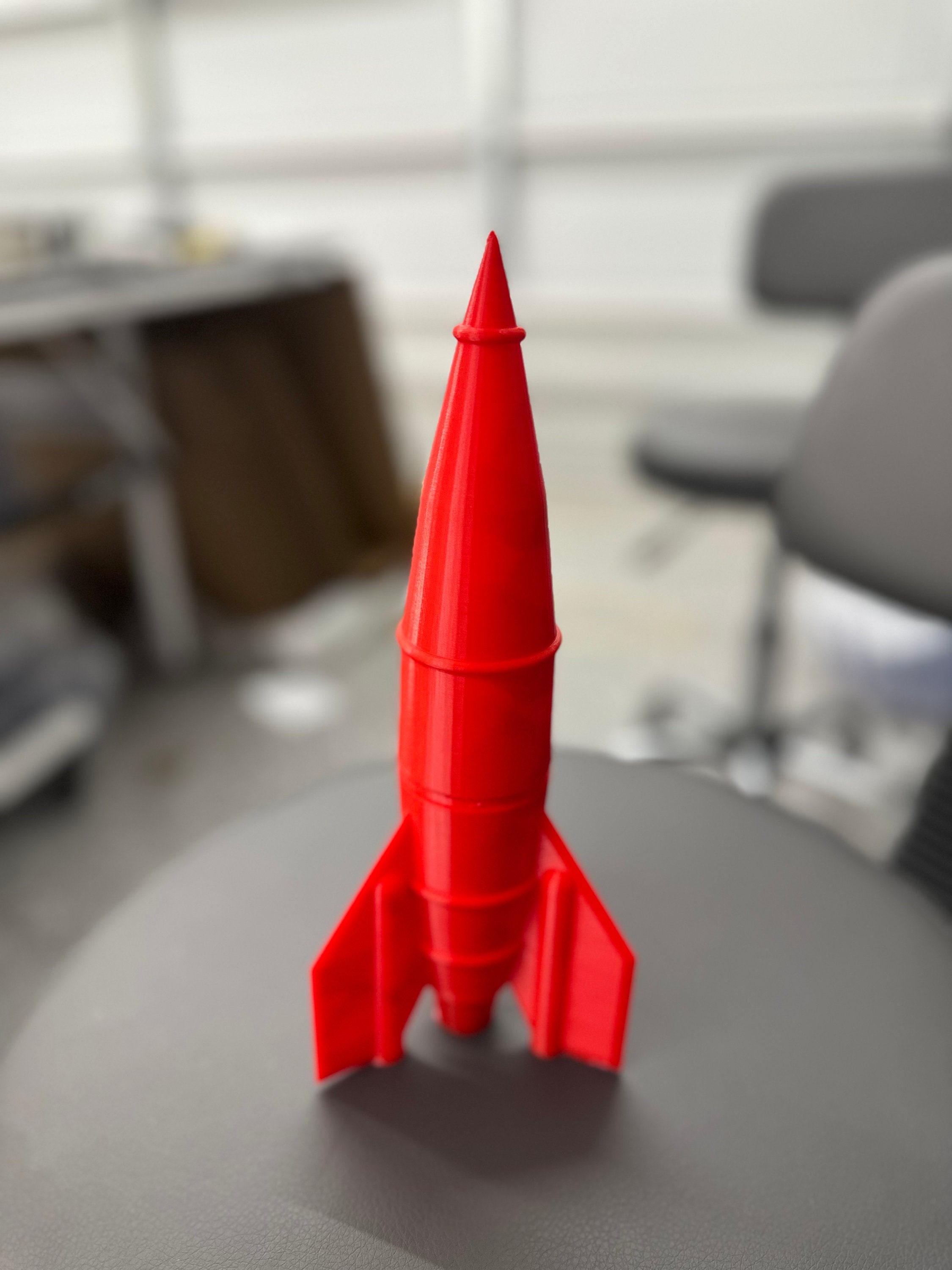 Retro-Style 3D Printed Rocket Ship Launch - Desk Toy or Cake Topper